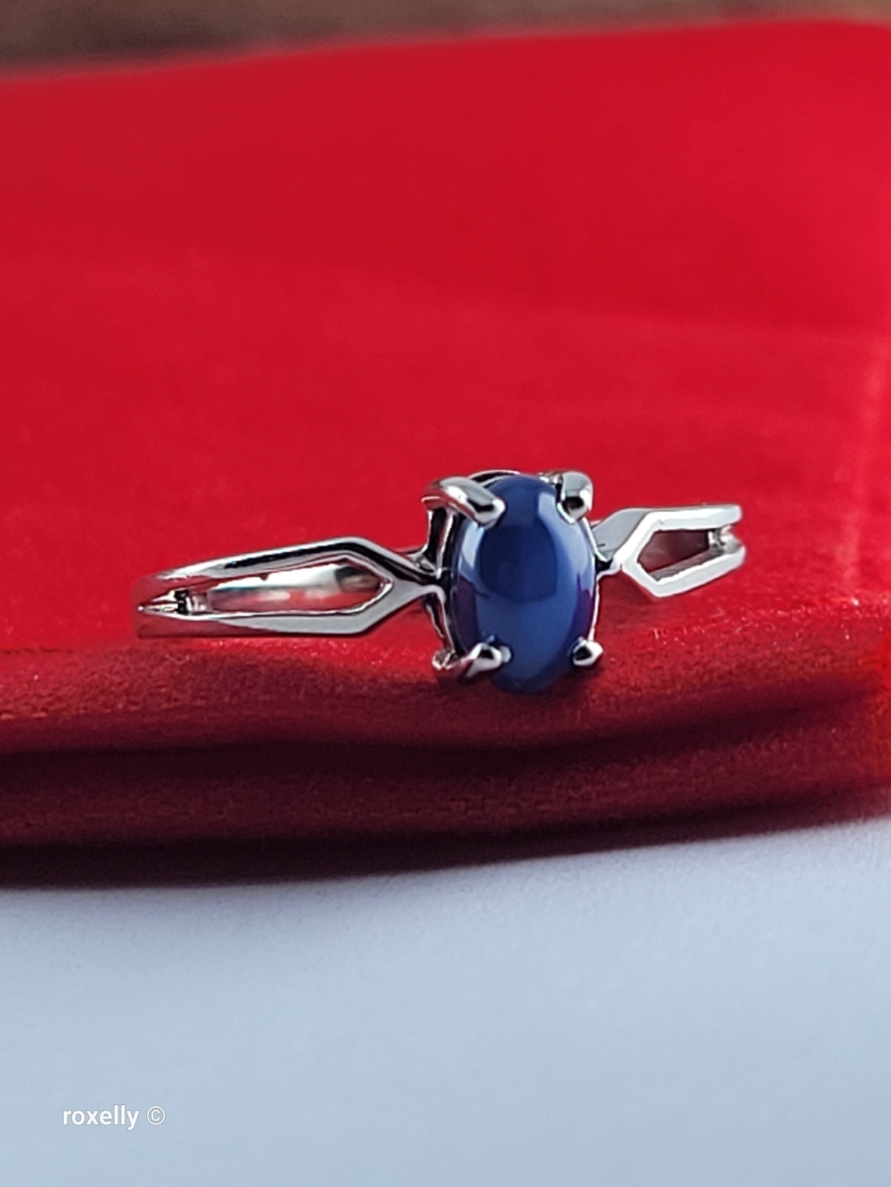 10K White Gold Blue Sapphire Star Ring Size 4.75 - Solid Gold! 👌🎁